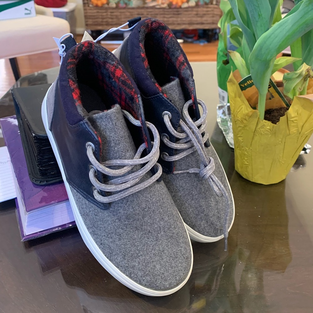 Old Navy, Boys, Gray and navy ankle boots
